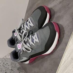 Nike Women's Athletic Shoes - Gray, Black, Pink